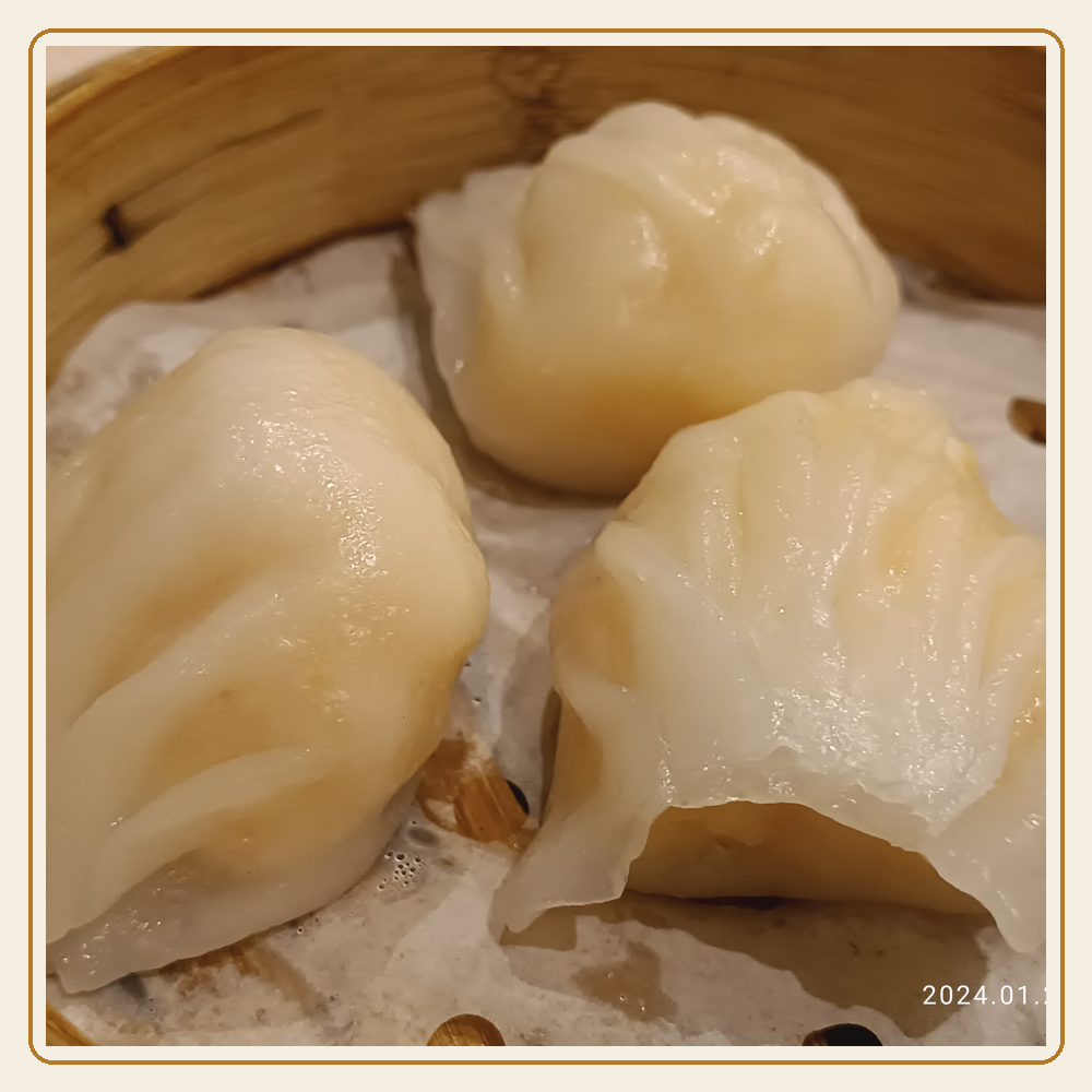 Har gow shrimp dumplings, what to order at dim sum
